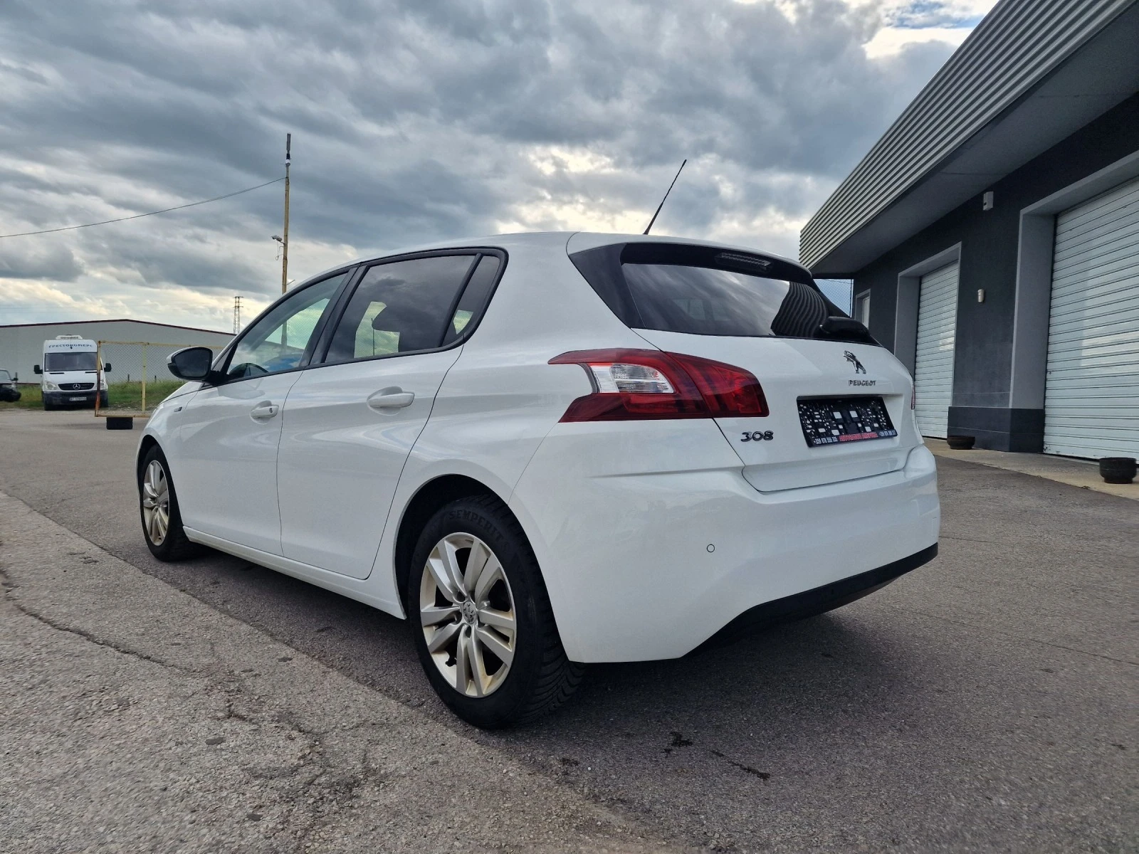 Peugeot 308 1, 6e HDI - изображение 4