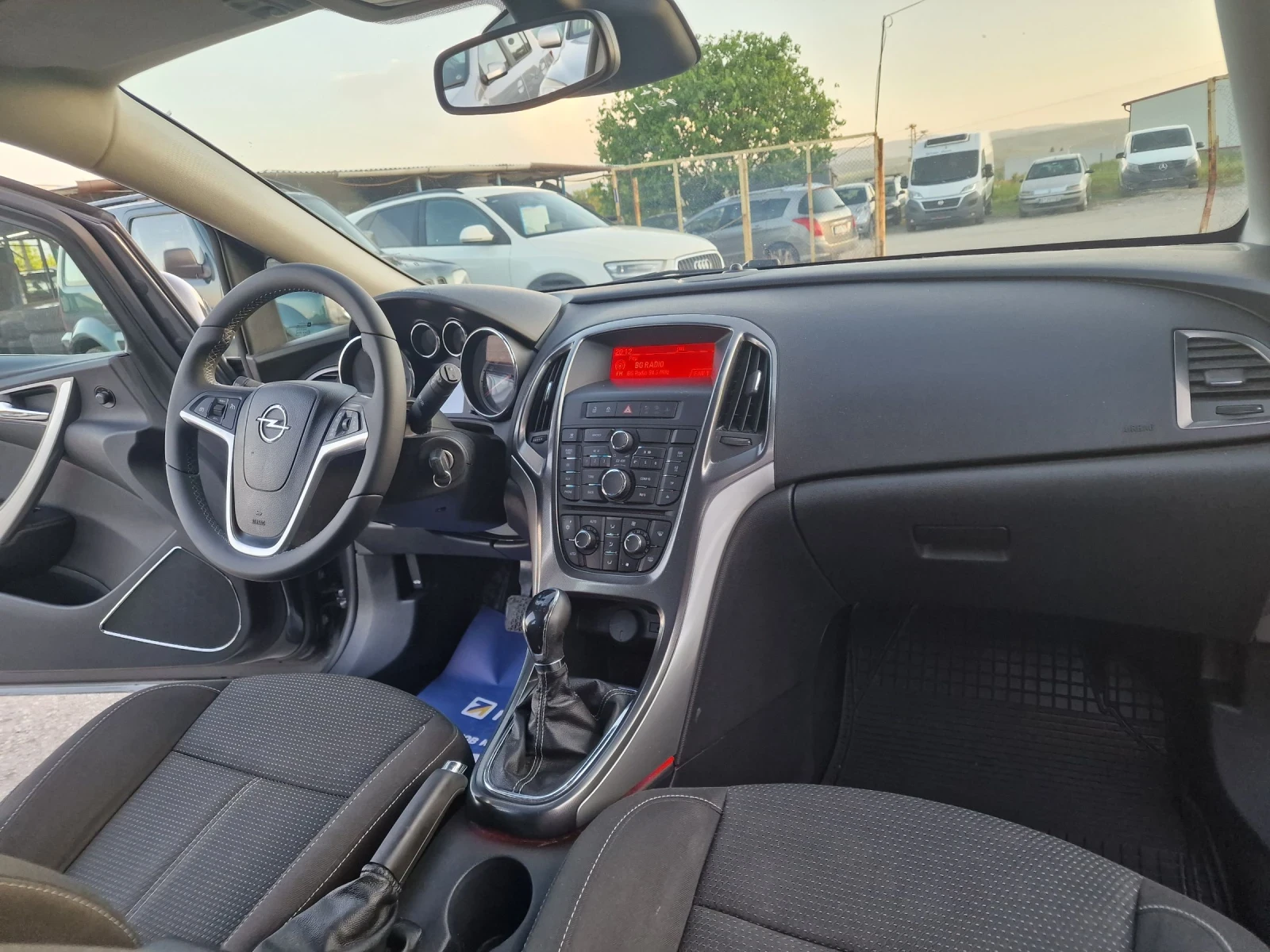 Opel Astra 1.7CDTI SPORTS TOURER | Mobile.bg — изображение 12