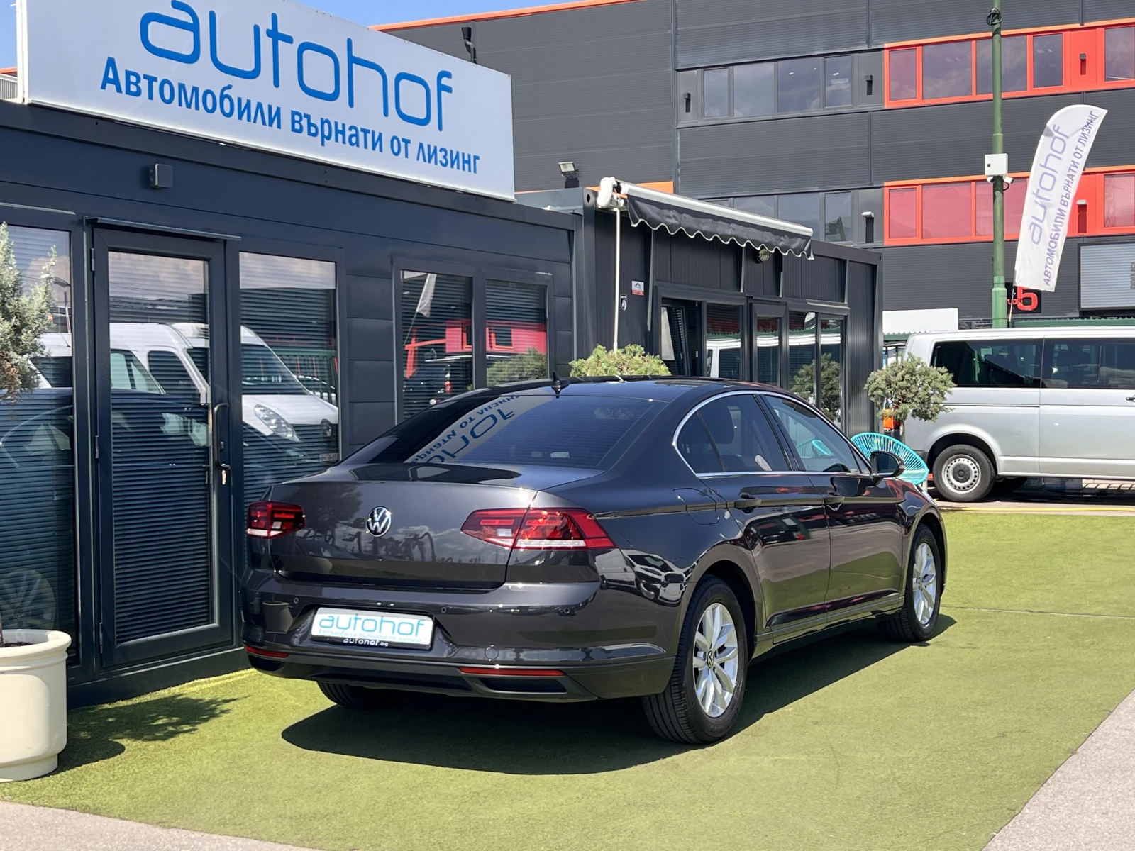VW Passat BUSINESS/2.0TDI/150k.c./7-DSG/ГАРАНЦИЯ - изображение 4