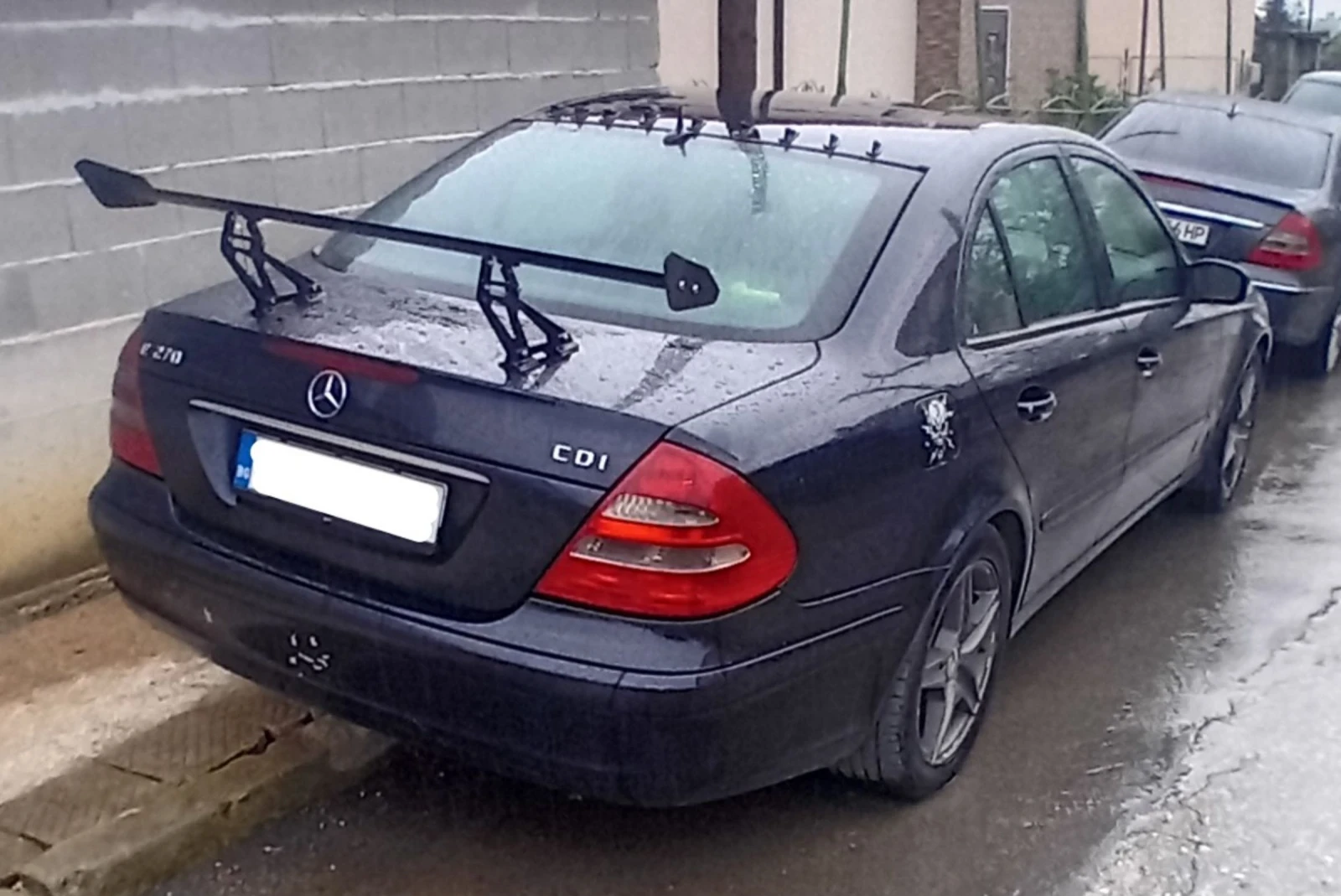 Mercedes-Benz E 270 Classic - изображение 2