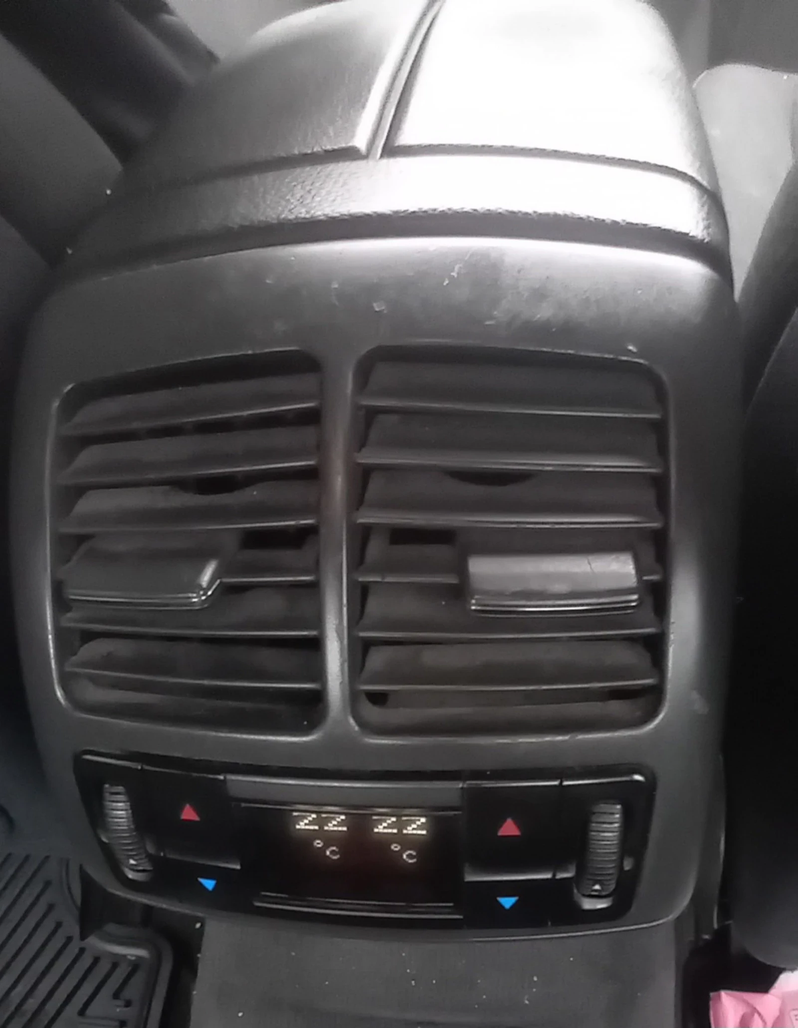 Mercedes-Benz E 270 Classic - изображение 5