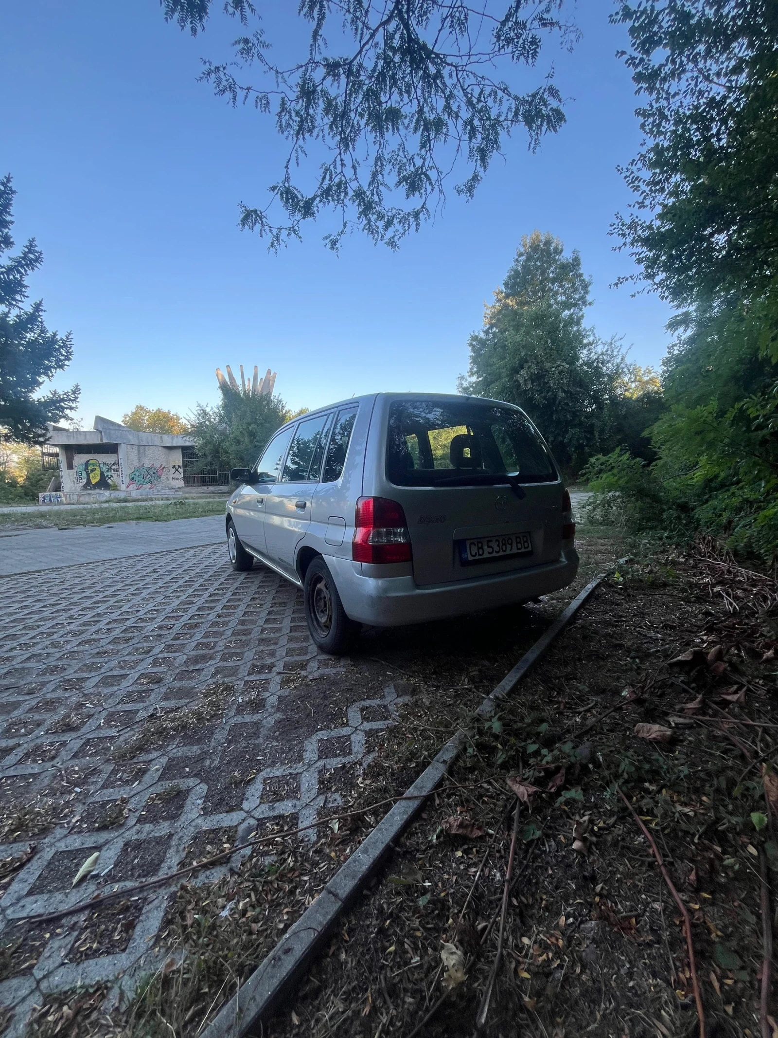 Mazda Demio 1.3I - изображение 6