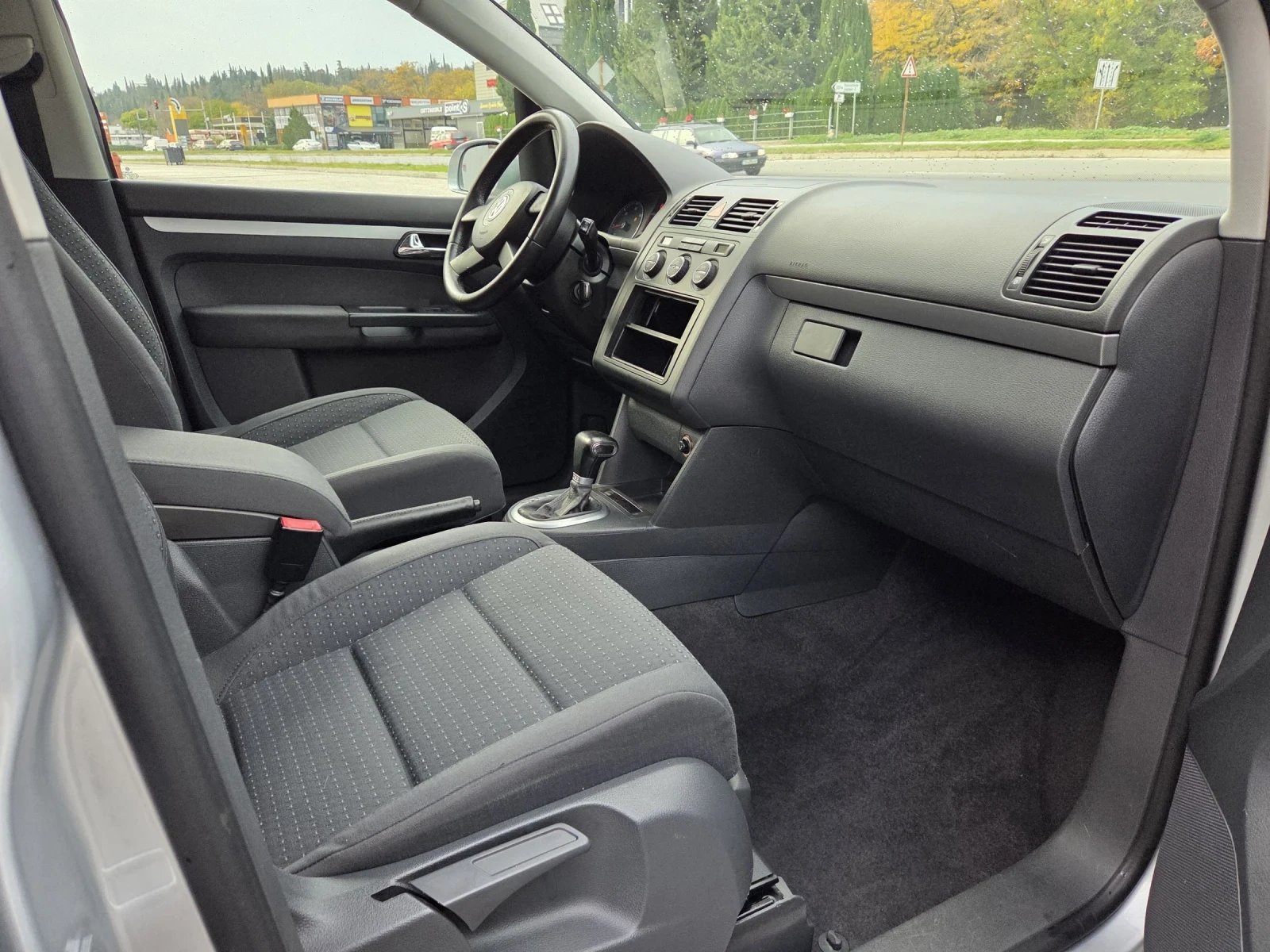 VW Touran 2, 0 tdi 140 hp | Mobile.bg — изображение 14