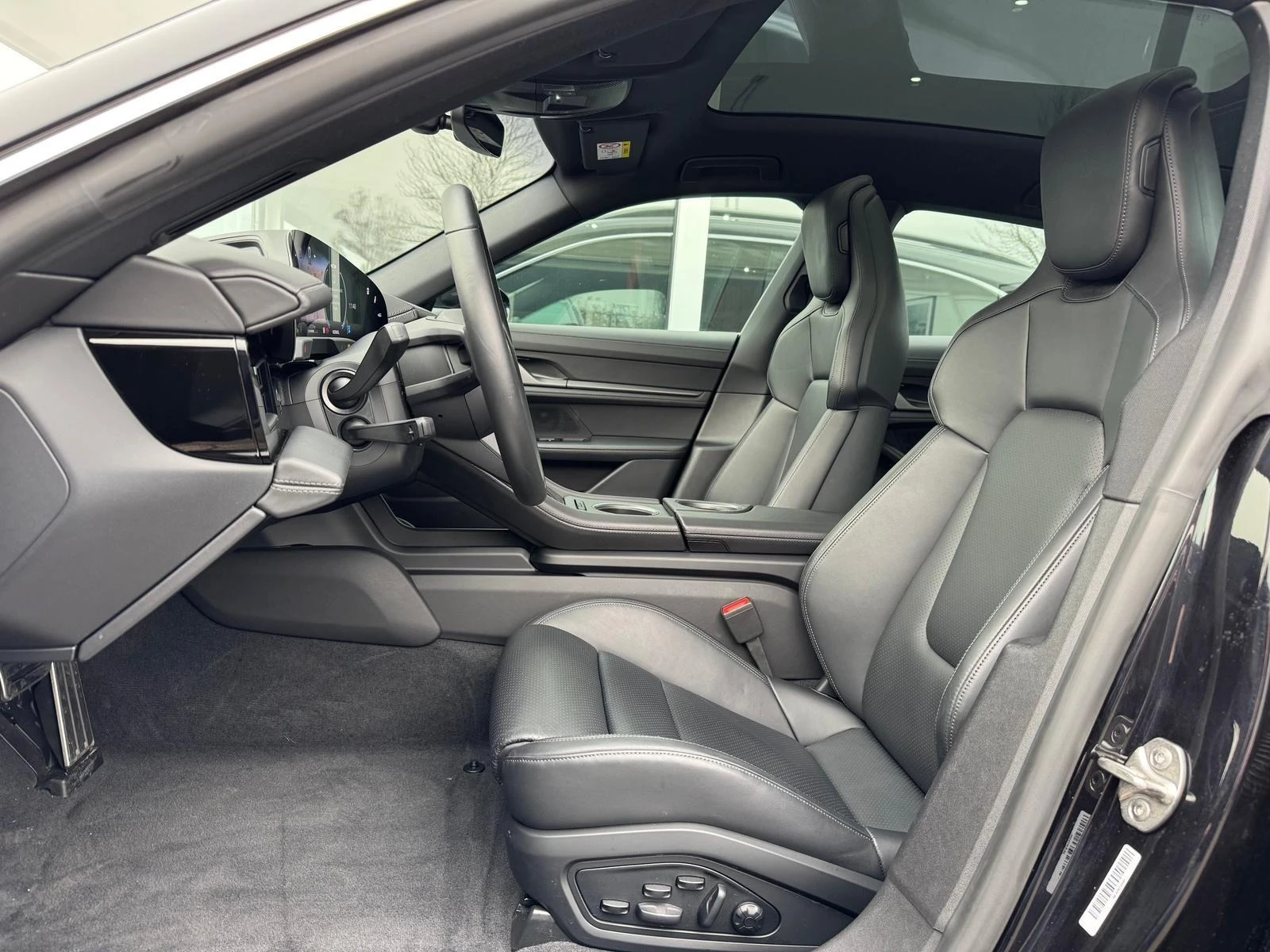 Porsche Taycan 4S SPORT TURISMO/FACELIFT/BOSE/LED/CAMERA/PANO/ - изображение 6