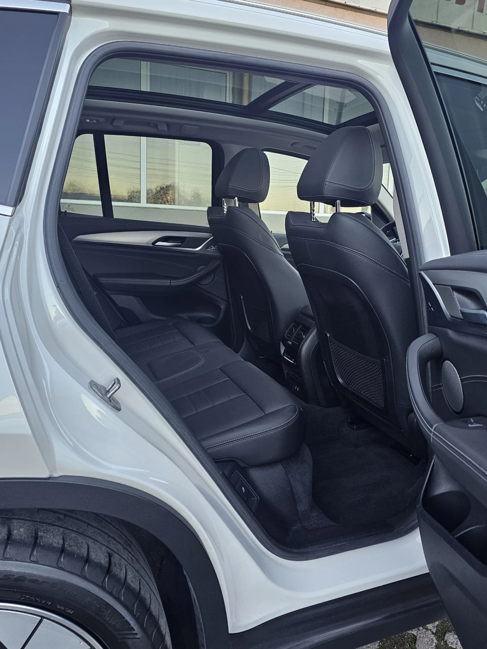 BMW iX3 Impressive 80kWh Гаранция Harman/Kardon HUD - изображение 9