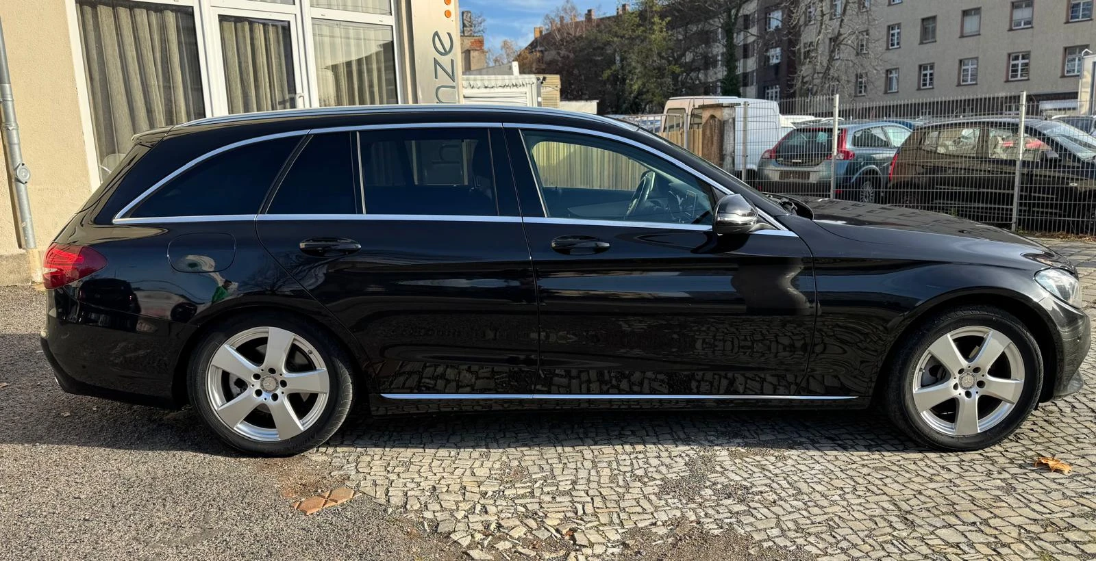 Mercedes-Benz C 200 Avantgarde - изображение 3