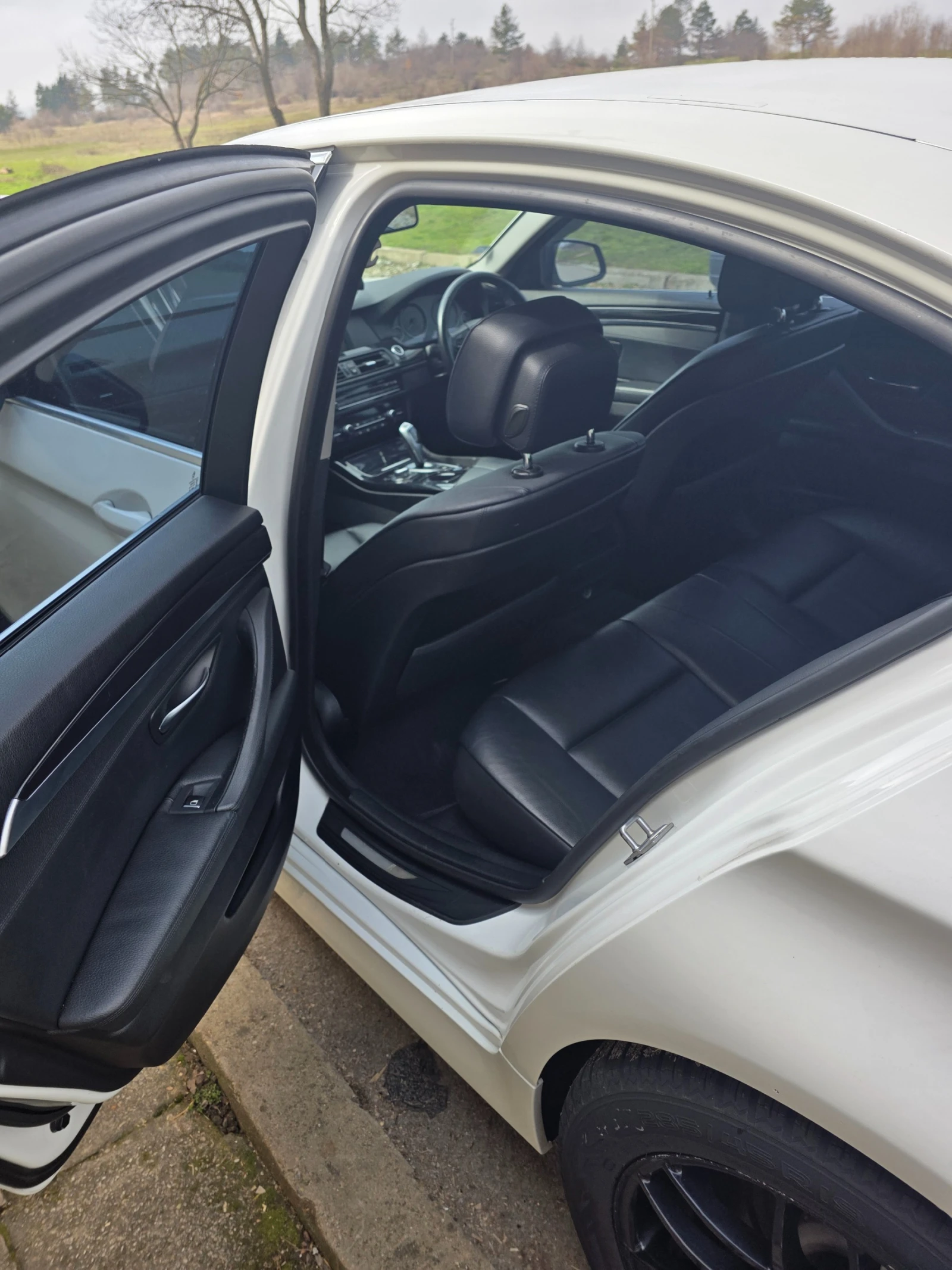 BMW 520 2.0, снимка 12 - Автомобили и джипове - 53752196