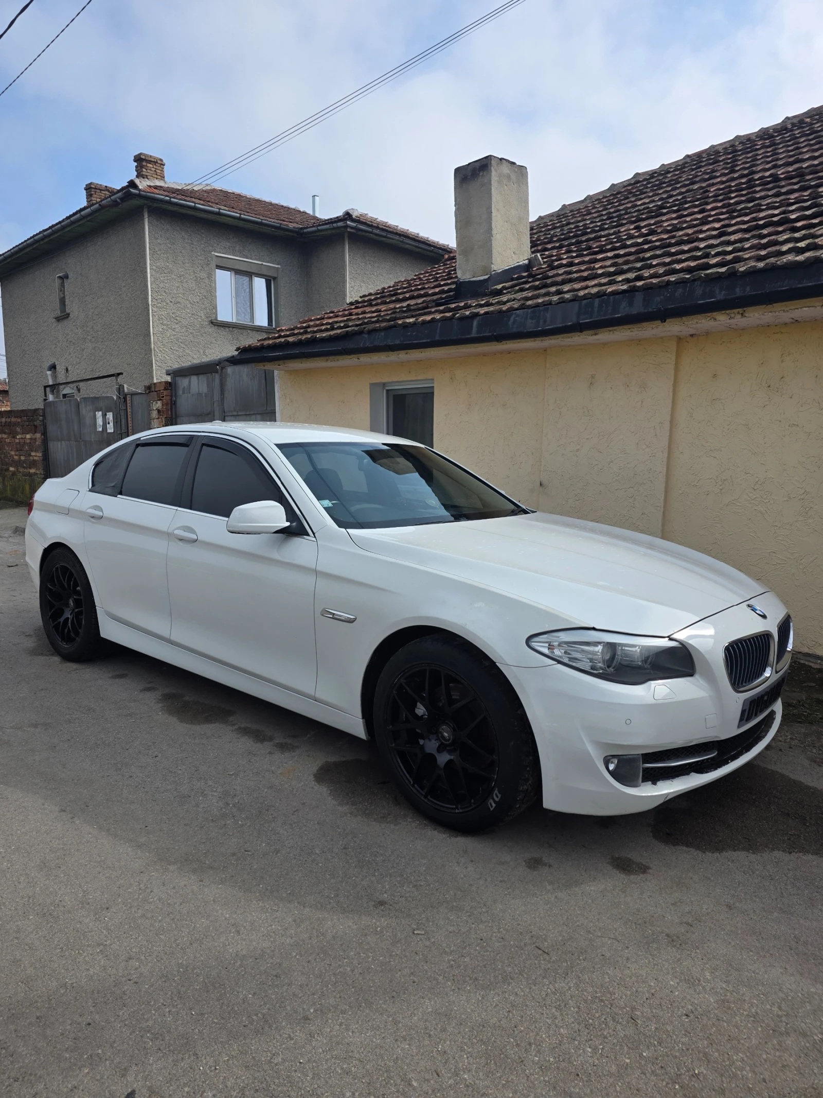 BMW 520 2.0, снимка 4 - Автомобили и джипове - 53752196