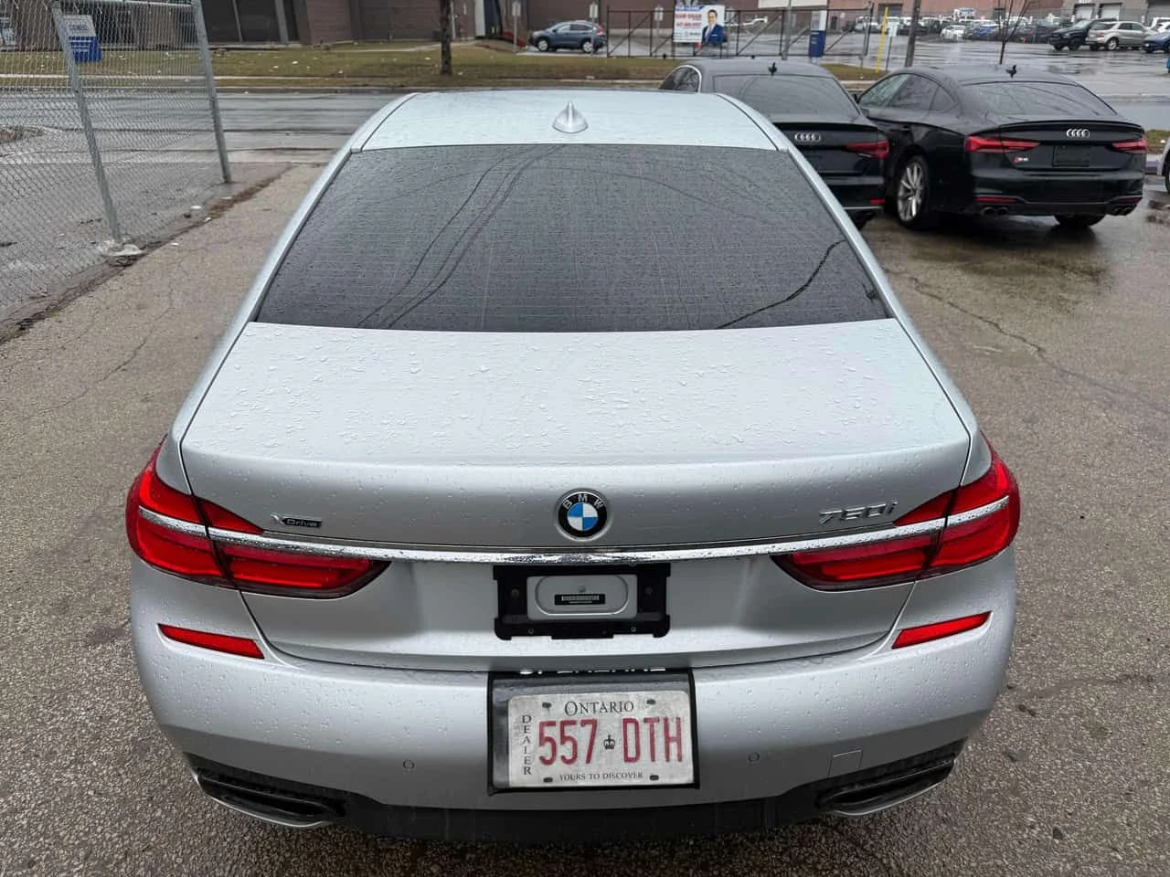BMW 750 * 750i xDrive * ПОДГРЕВ* KEYLESS* , снимка 4 - Автомобили и джипове - 54021613