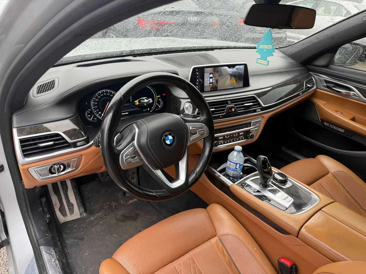 BMW 750 * 750i xDrive * ПОДГРЕВ* KEYLESS* , снимка 5 - Автомобили и джипове - 54021613