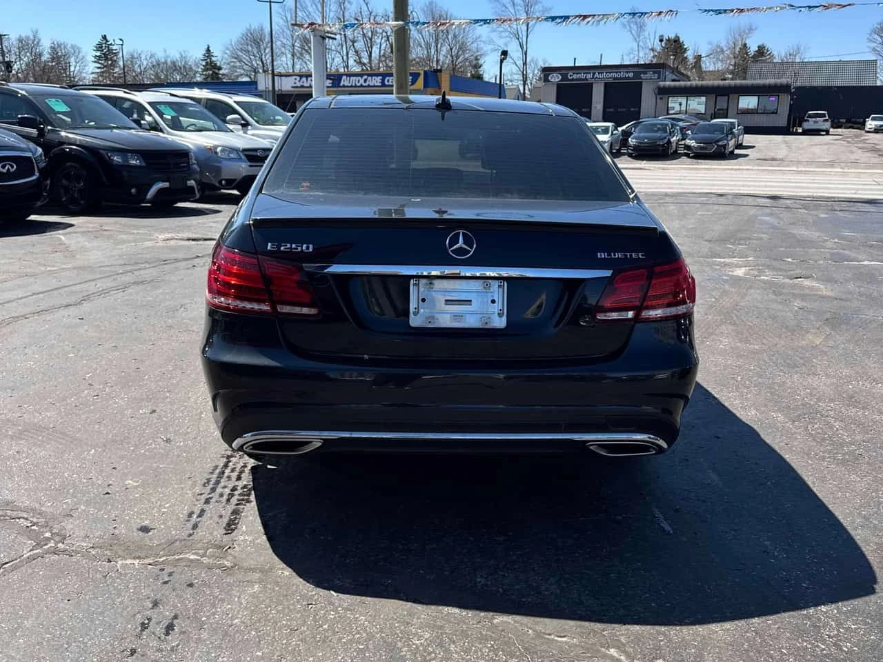 Mercedes-Benz E 250 BlueTEC/360 CAM/ПОДГРЕВИ/ПАНОРАМА, снимка 5 - Автомобили и джипове - 54171359