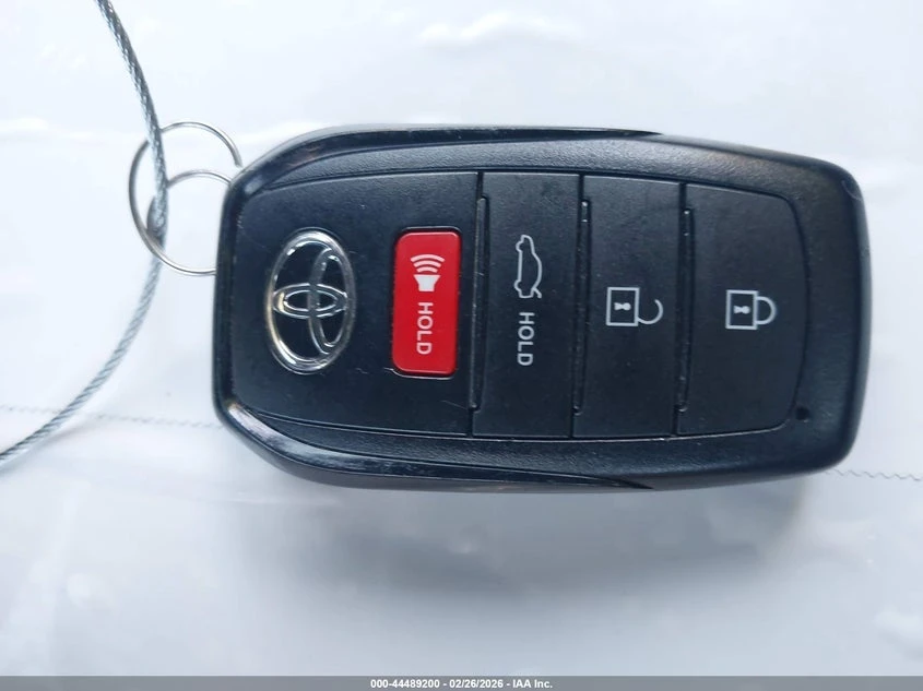 Toyota Camry 2.5l Se, снимка 11 - Автомобили и джипове - 54179522