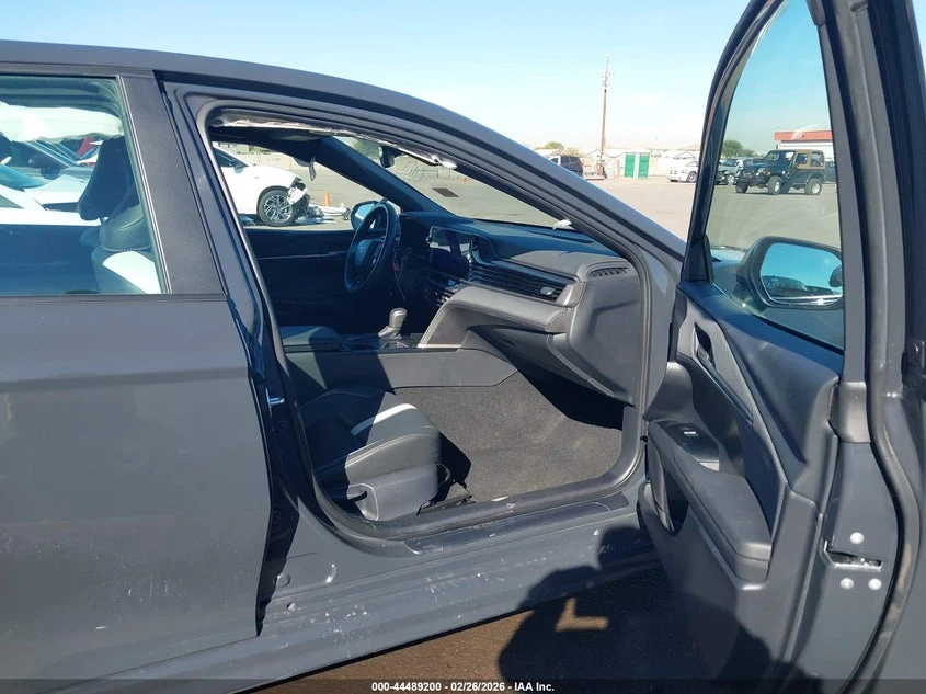 Toyota Camry 2.5l Se, снимка 5 - Автомобили и джипове - 54179522