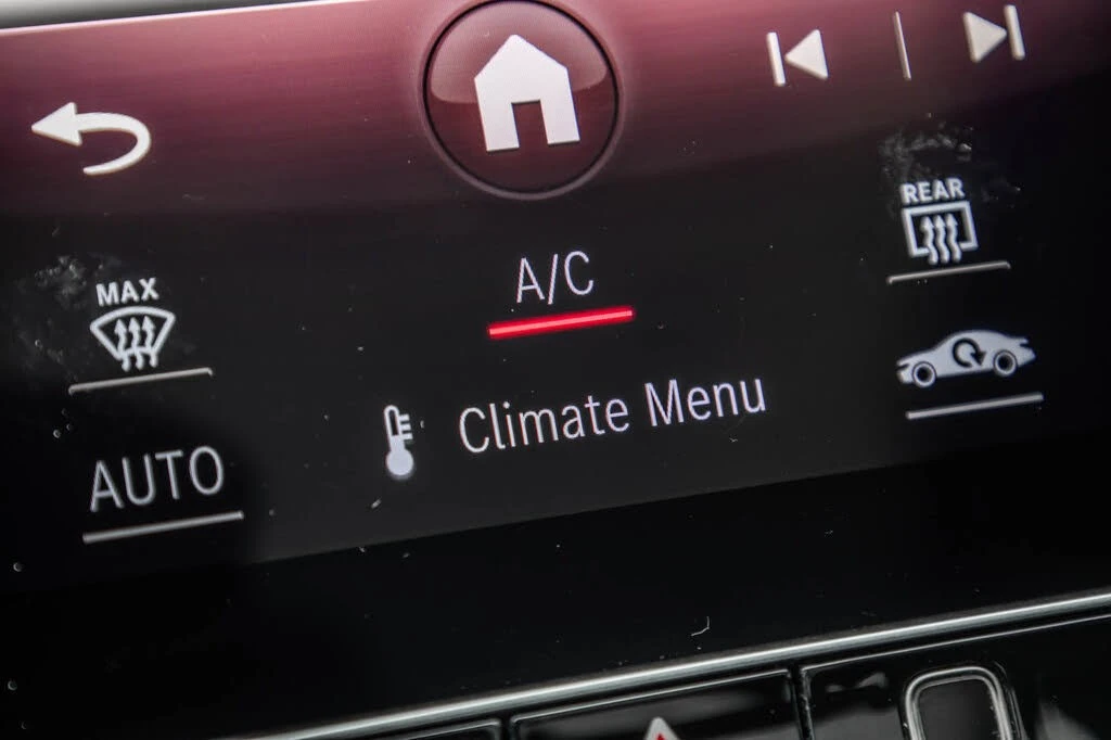 Mercedes-Benz C 300 4MATIC* АвтоКредит* (ЦЕНА ДО БГ), снимка 11 - Автомобили и джипове - 54219536