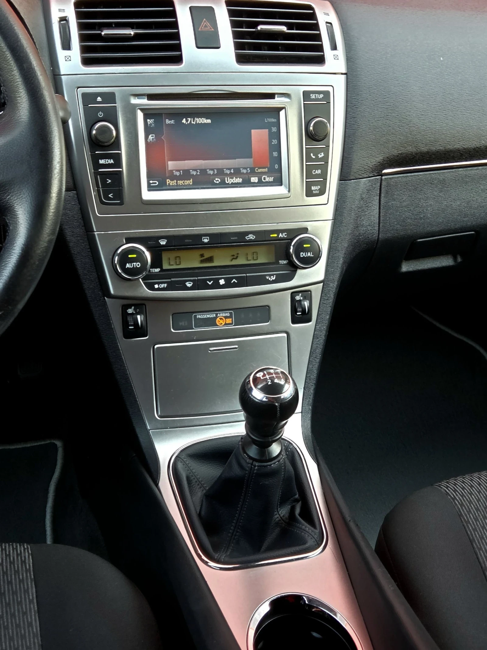 Toyota Avensis D4D-Мотор 126 к.с, снимка 9 - Автомобили и джипове - 54303349