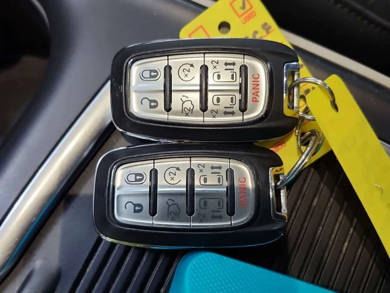 Chrysler Pacifica TOURING L PLUS| DISTRONIC| 360| PANO| 2 КЛЮЧА, снимка 12 - Автомобили и джипове - 54623515