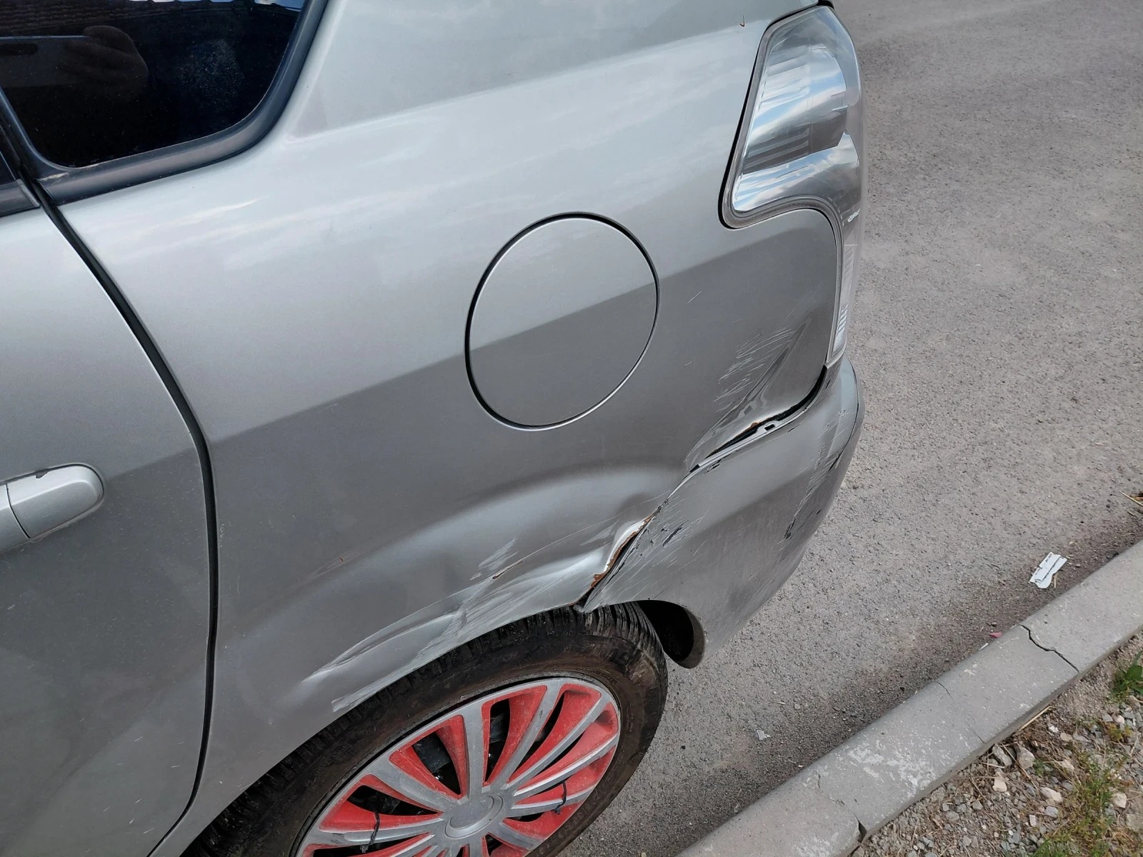 Toyota Corolla verso, снимка 5 - Автомобили и джипове - 54721425