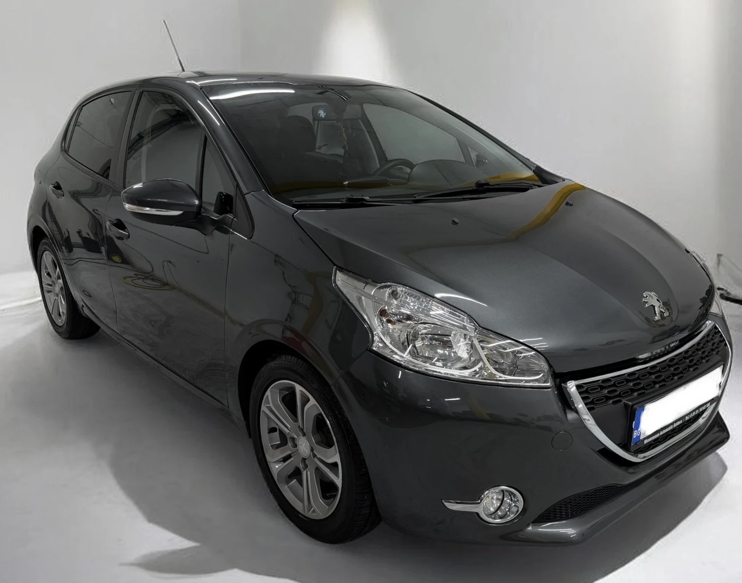 Peugeot 208 1.4 БЕНЗИН / ГАЗ
