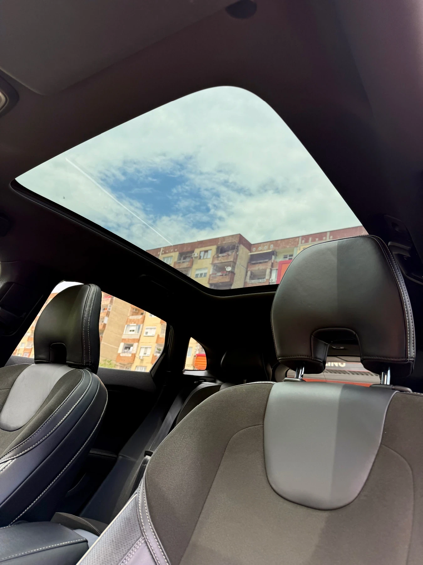 Volvo V40 R-Design, 2.0, Obbe Tuning, Подгрев, Камера, снимка 10 - Автомобили и джипове - 55226487