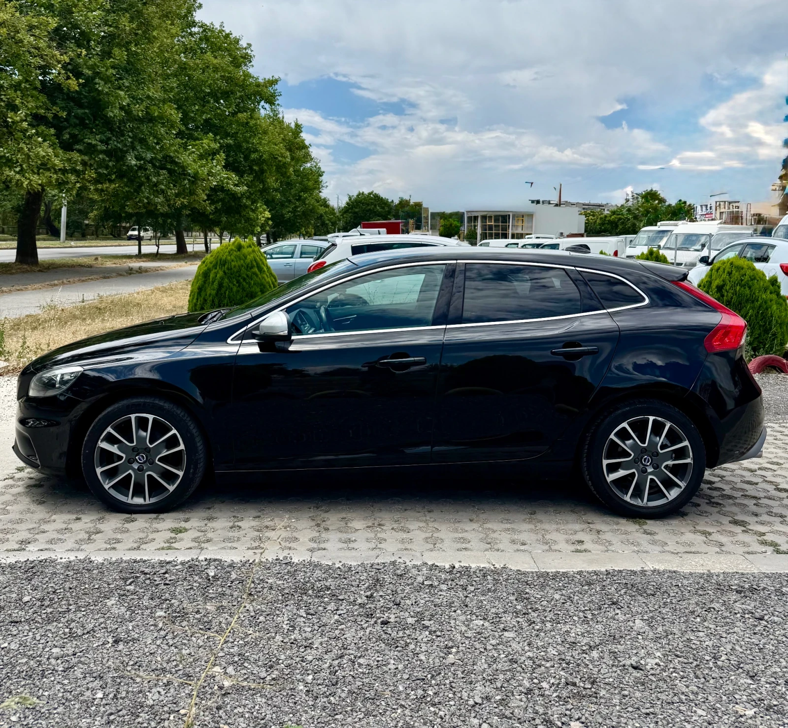 Volvo V40 R-Design, 2.0, Obbe Tuning, Подгрев, Камера, снимка 2 - Автомобили и джипове - 55226487