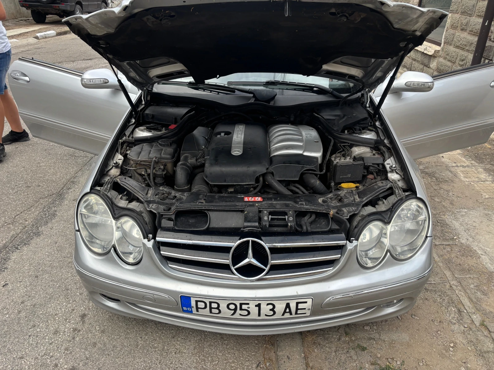 Mercedes-Benz CLK, снимка 8 - Автомобили и джипове - 55990353
