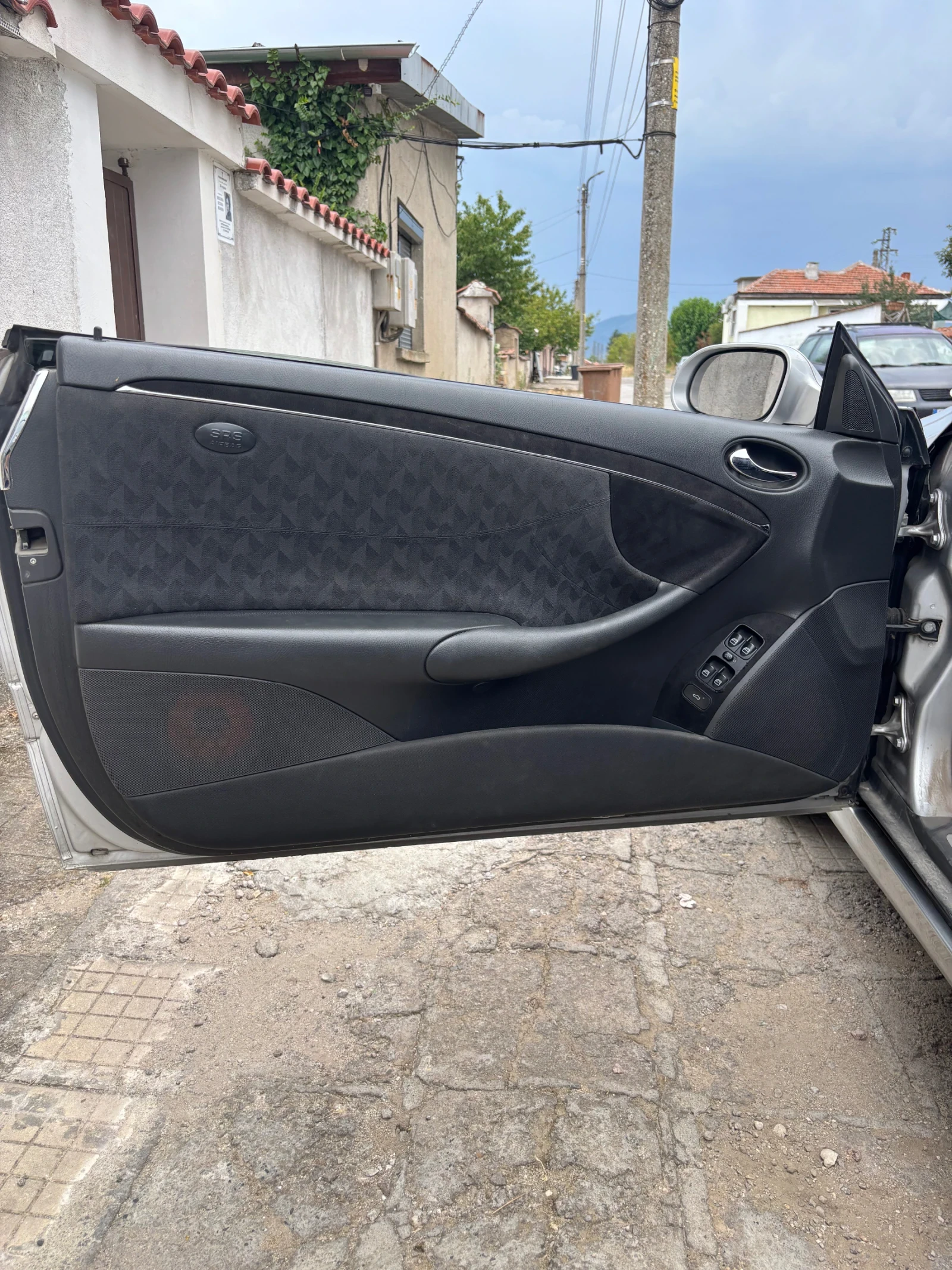 Mercedes-Benz CLK, снимка 6 - Автомобили и джипове - 55990353