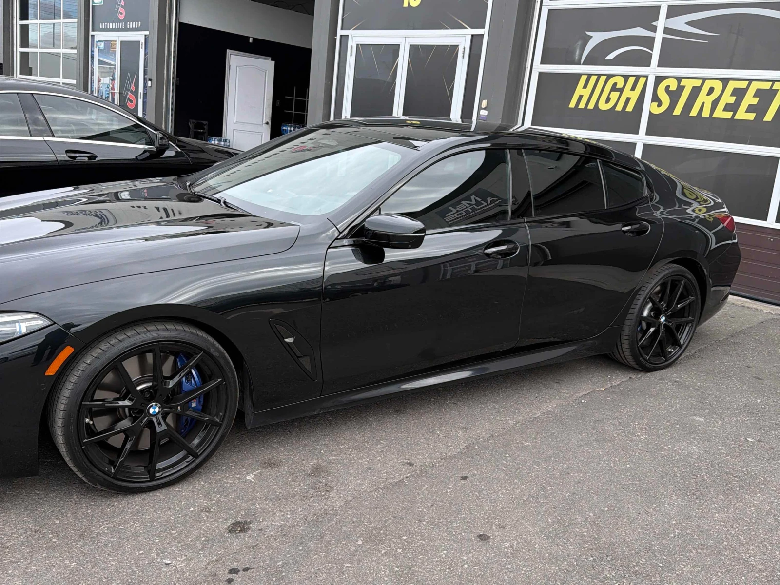 BMW 850 xDrive | CARFAX | БЕЗ ИНЦИДЕНТИ, снимка 3 - Автомобили и джипове - 56145140