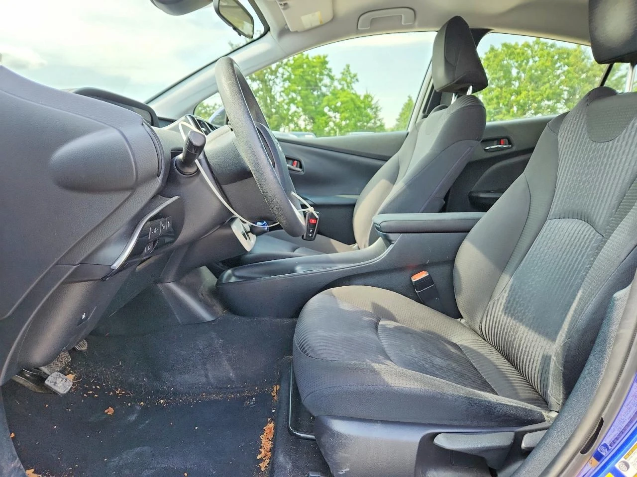 Toyota Prius 1.8l Two, снимка 7 - Автомобили и джипове - 56145873