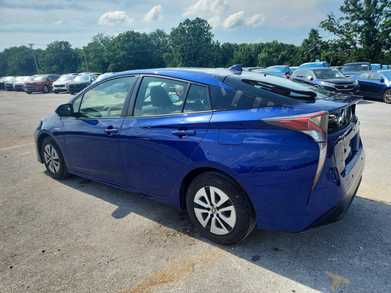 Toyota Prius 1.8l Two, снимка 2 - Автомобили и джипове - 56145873