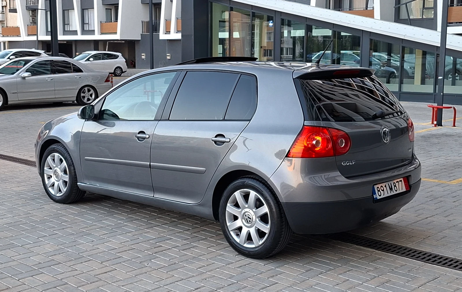 VW Golf 1.9TDI 105, снимка 5 - Автомобили и джипове - 56199198