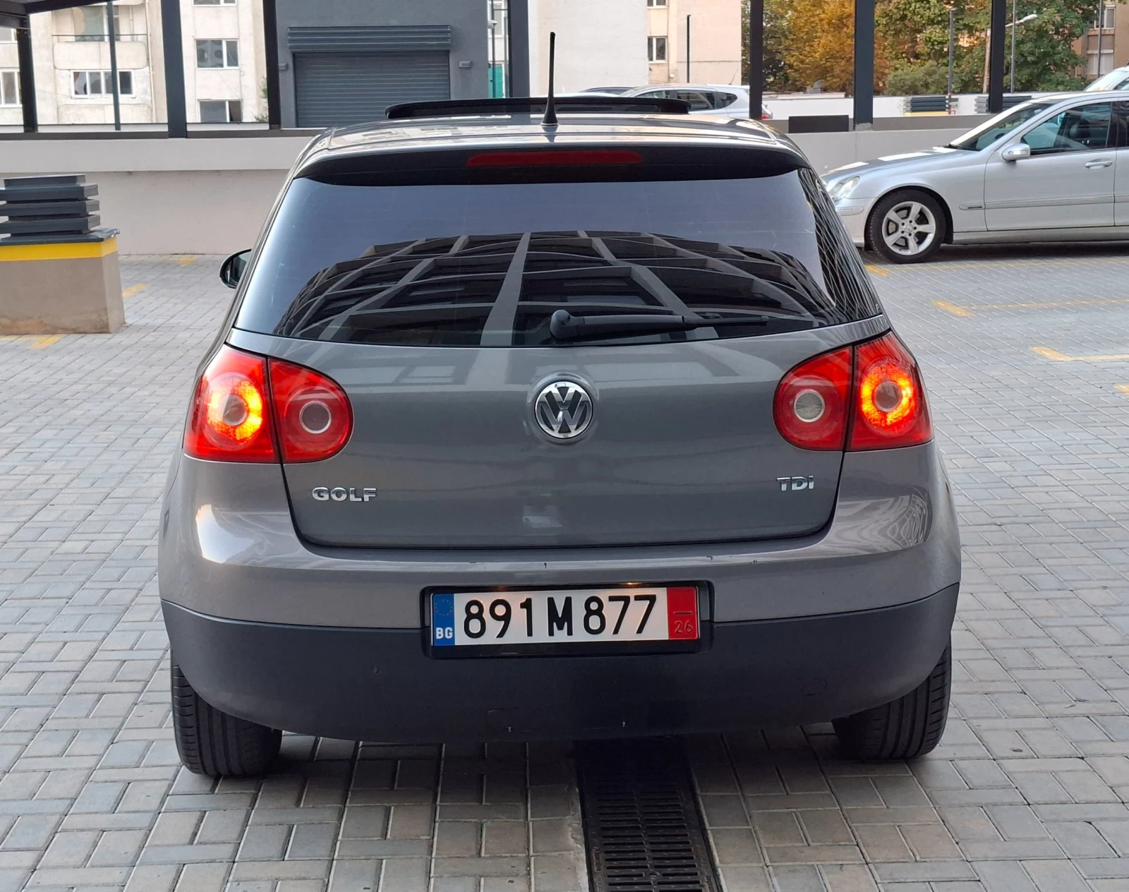 VW Golf 1.9TDI 105, снимка 7 - Автомобили и джипове - 56199198