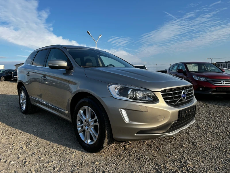 Volvo XC60 2.5 ШВЕЙЦАРИЯ Т5 AWD, снимка 1 - Автомобили и джипове - 47907292