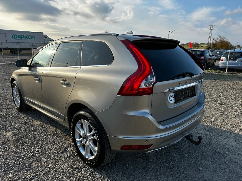 Volvo XC60 2.5 ШВЕЙЦАРИЯ Т5 AWD, снимка 7 - Автомобили и джипове - 47907292