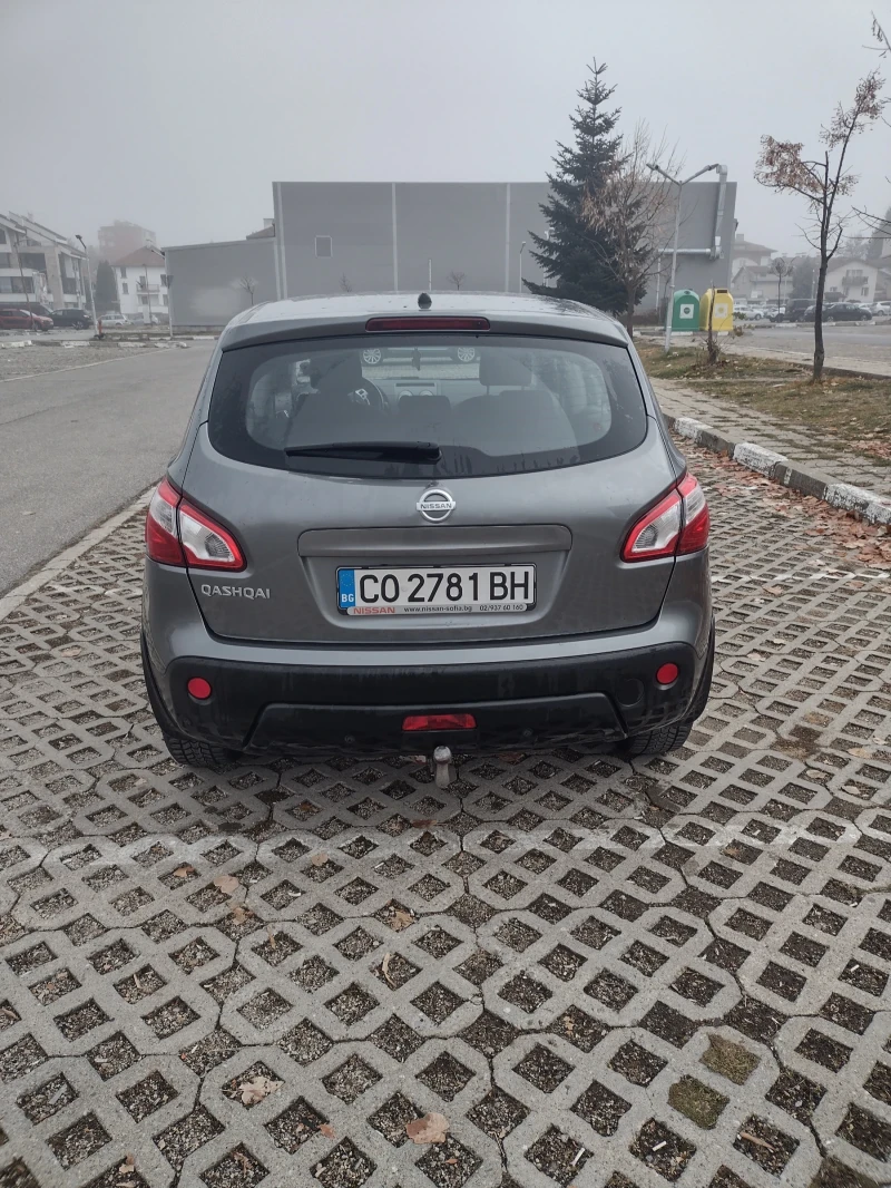 Nissan Qashqai 1.6i От БГ Първи Собственик, снимка 3 - Автомобили и джипове - 47998267