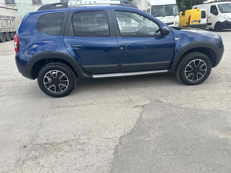 Dacia Duster 1.5 DCI, снимка 7 - Автомобили и джипове - 48231713