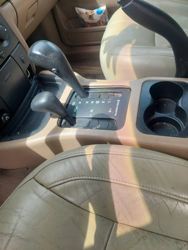 Jeep Grand cherokee 4.0i GAZ, снимка 12 - Автомобили и джипове - 51402353