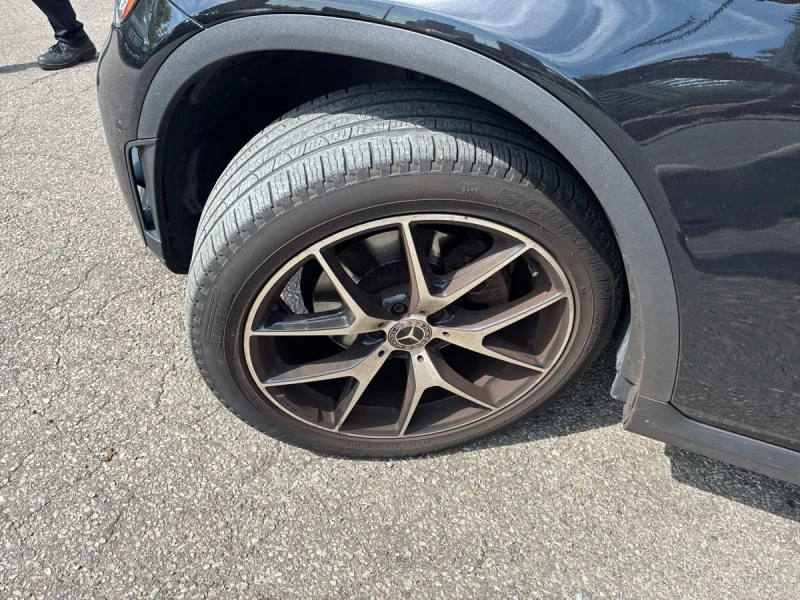 Mercedes-Benz GLC 300 4M* AMG-pkg* 360 камера* подгрев, снимка 6 - Автомобили и джипове - 52318063