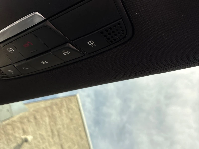 Mercedes-Benz GLC 300 4M* AMG-pkg* 360 камера* подгрев, снимка 11 - Автомобили и джипове - 52318063