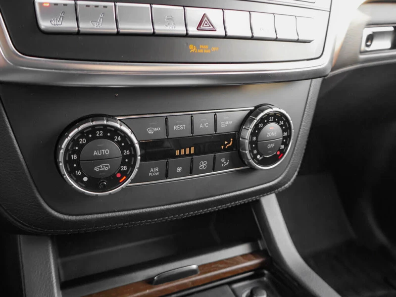 Mercedes-Benz ML 500 4MATIC* harman/kardon* подгрев* обдухване* 360 кам, снимка 12 - Автомобили и джипове - 52707807