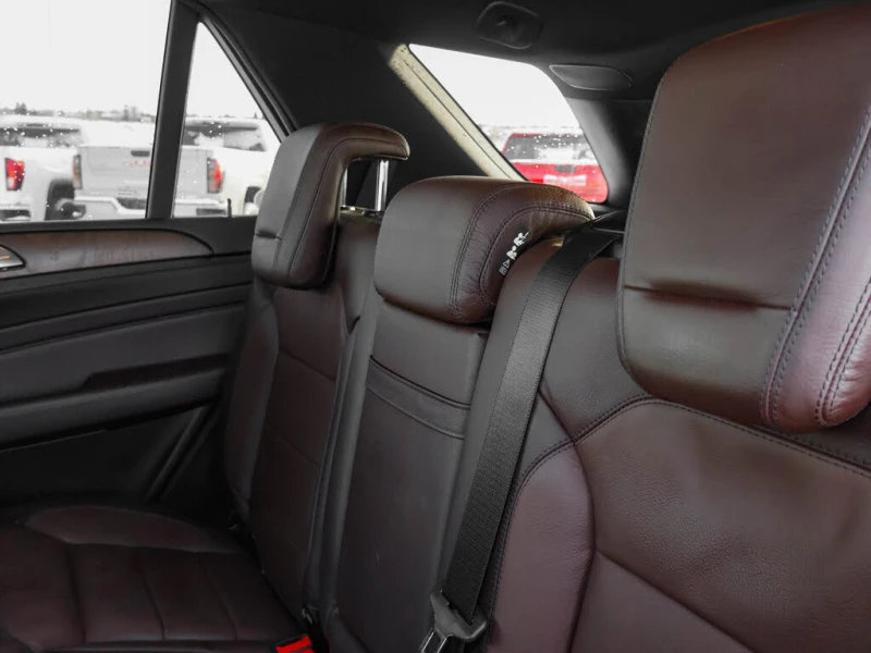 Mercedes-Benz ML 500 4MATIC* harman/kardon* подгрев* обдухване* 360 кам, снимка 15 - Автомобили и джипове - 52707807