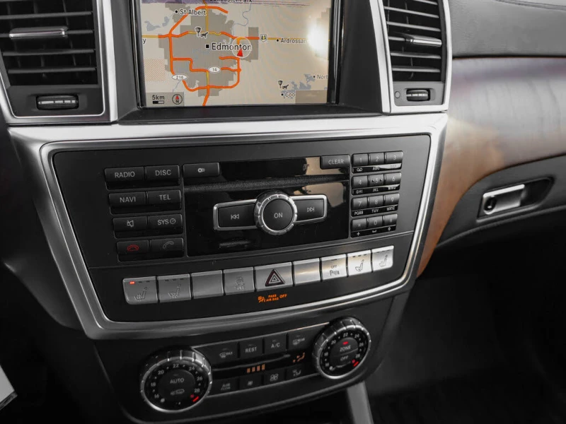 Mercedes-Benz ML 500 4MATIC* harman/kardon* подгрев* обдухване* 360 кам, снимка 11 - Автомобили и джипове - 52707807