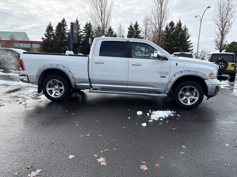 Dodge RAM 1500 * Laramie * CARFAX * БЕЗ ПЪРВОНАЧАЛНА ВНОСКА, снимка 3 - Автомобили и джипове - 52869321