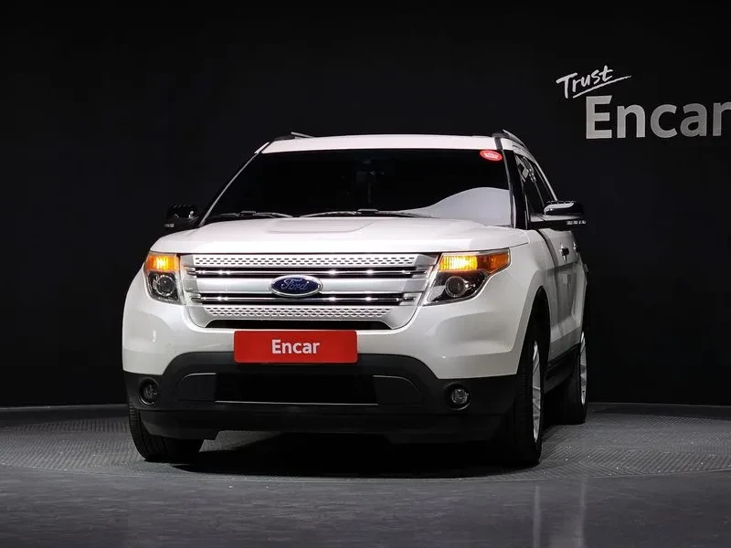 Ford Explorer 3.5 AWD, снимка 3 - Автомобили и джипове - 54350171