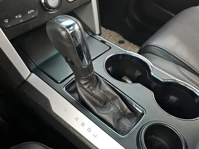 Ford Explorer 3.5 AWD, снимка 9 - Автомобили и джипове - 54350171