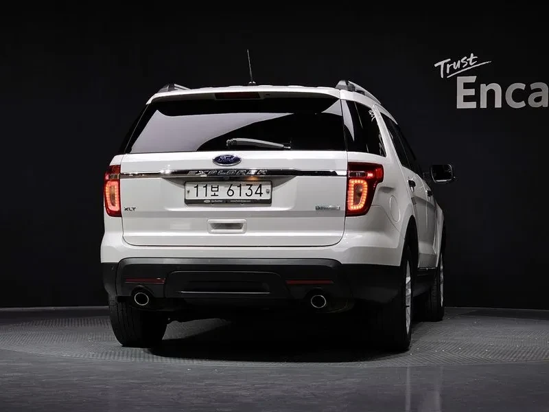 Ford Explorer 3.5 AWD, снимка 4 - Автомобили и джипове - 54350171