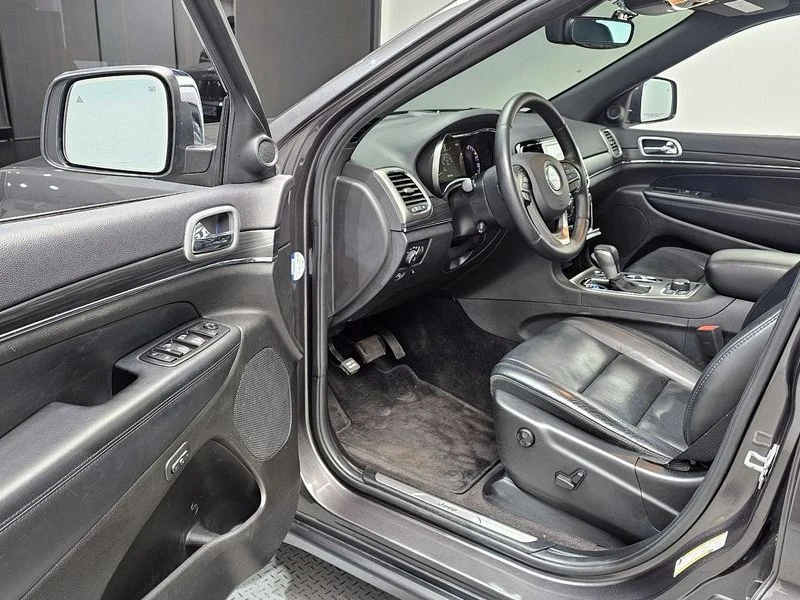 Jeep Cherokee 3.6 Limited| 295к.с.| ВКЛ.ТЕХНОТЕСТ, снимка 10 - Автомобили и джипове - 55092794