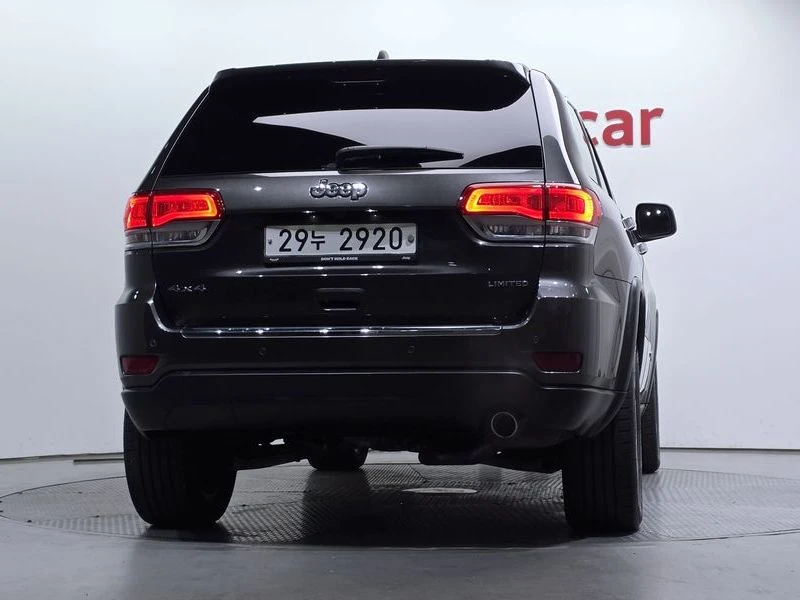 Jeep Cherokee 3.6 Limited| 295к.с.| ВКЛ.ТЕХНОТЕСТ, снимка 4 - Автомобили и джипове - 55092794