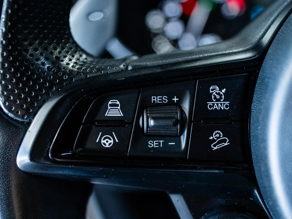 Alfa Romeo Stelvio * Veloce/HARMEN K/NAV/1OWNER/CLEAN CARFAX * CARFAX | Mobile.bg � ����������� 16