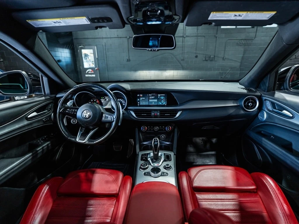 Alfa Romeo Stelvio * Veloce/HARMEN K/NAV/1OWNER/CLEAN CARFAX * CARFAX | Mobile.bg � ����������� 14