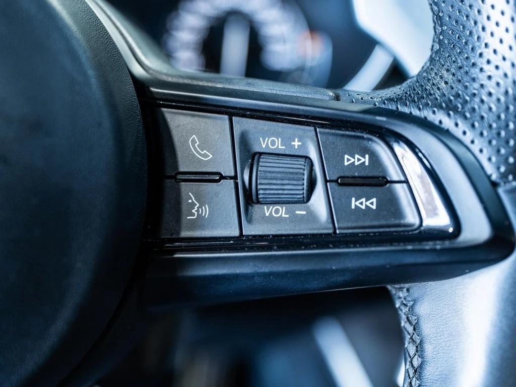 Alfa Romeo Stelvio * Veloce/HARMEN K/NAV/1OWNER/CLEAN CARFAX * CARFAX | Mobile.bg � ����������� 17